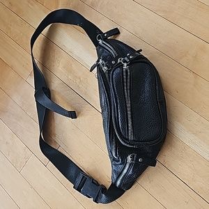 Leather fannypack